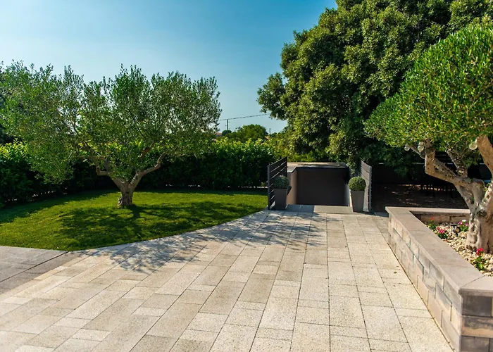 Vila Danijela Zadarvillas *