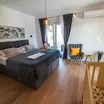 Danijela Zadarvillas Villa *